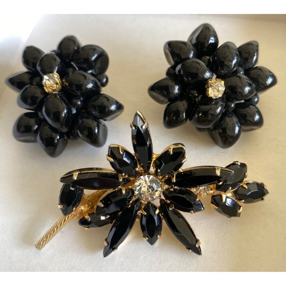 Brooch and Earrings. Black & Crystal Rhinestone’s Brooch, Earrings VTG